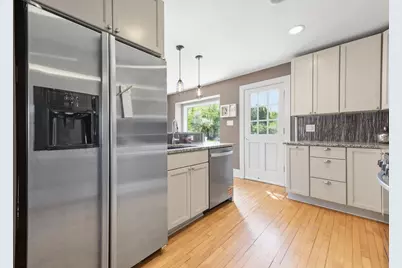 5605 W Pine Ln, Mequon, WI 53092 - Photo 20