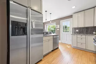 5605 W Pine Ln, Mequon, WI 53092 - Photo 20