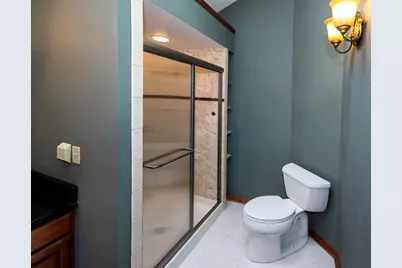 19065  Hiview Dr #2, Brookfield, WI 53045 - Photo 26