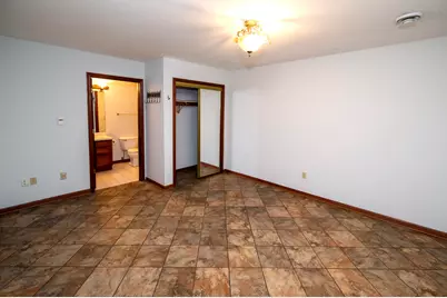 19065  Hiview Dr #2, Brookfield, WI 53045 - Photo 34