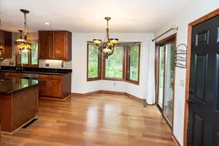 19065 Hi View Dr, Brookfield, WI 53045 - Photo 10