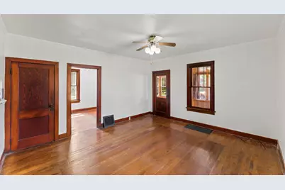 29 S Locust St, Oconomowoc, WI 53066 - Photo 6