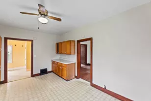 29 S Locust St, Oconomowoc, WI 53066 - Photo 20