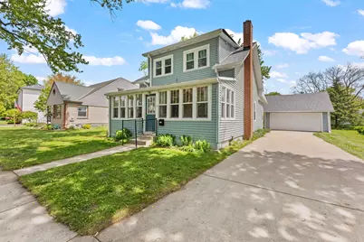 29 S Locust St, Oconomowoc, WI 53066 - Photo 2