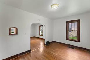 29 S Locust St, Oconomowoc, WI 53066 - Photo 8