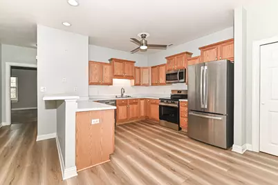2274 W Vista Bella Dr #101, Oak Creek, WI 53154 - Photo 8