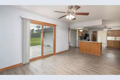 3812 W Jodi Pl, Franklin, WI 53132 - Photo 10