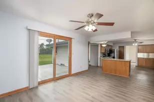 3812 W Jodi Pl, Franklin, WI 53132 - Photo 10