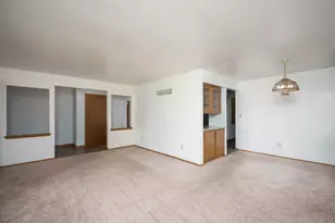 3812 W Jodi Pl, Franklin, WI 53132 - Photo 8