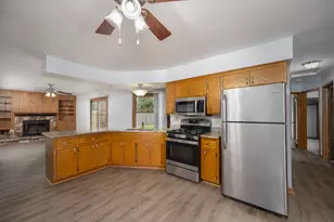 3812 W Jodi Pl, Franklin, WI 53132 - Photo 2