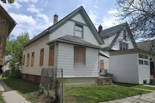 3574 N 10th St, Milwaukee, WI 53206 - Photo 2