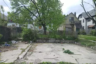 3574 N 10th St, Milwaukee, WI 53206 - Photo 4