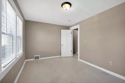 5256 N 36th St, Milwaukee, WI 53209 - Photo 16