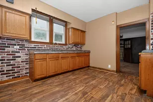2454 N 49th St, Milwaukee, WI 53210 - Photo 12