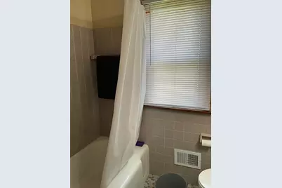 6050 W Appleton Ave, Milwaukee, WI 53210 - Photo 10