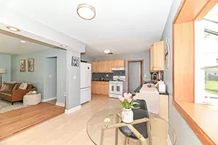 3168 S 71st St, Milwaukee, WI 53219 - Photo 8