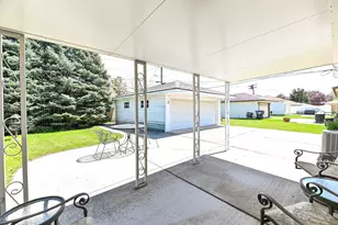 3168 S 71st St, Milwaukee, WI 53219 - Photo 36