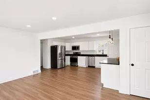 4621 39th Ave, Kenosha, WI 53144 - Photo 10