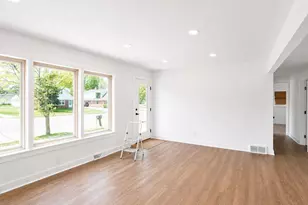 4621 39th Ave, Kenosha, WI 53144 - Photo 6