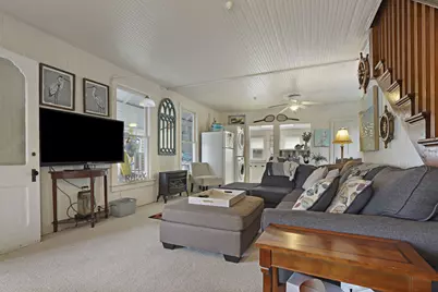 641  Hazel Ct, Fontana, WI 53125 - Photo 8