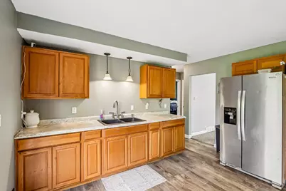 5530  Beaver Dam Rd, Wayne, WI 53090 - Photo 14