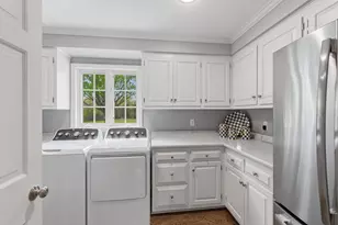 10539 N Haddonstone Pl, Mequon, WI 53092 - Photo 8