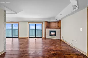 415 N Lake St, Port Washington, WI 53074 - Photo 10
