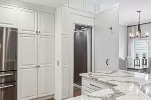 W176S7494 Harbor Cir, Muskego, WI 53150 - Photo 10