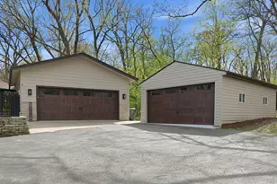 2028 Hillside Ct, Delafield, WI 53018 - Photo 44