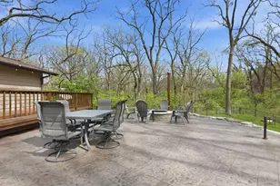 2028 Hillside Ct, Delafield, WI 53018 - Photo 4
