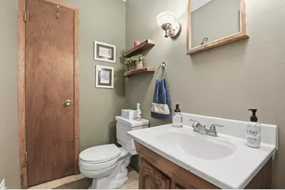 1180  Dorchester Dr, Oconomowoc, WI 53066 - Photo 42