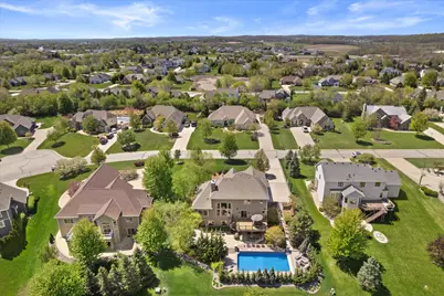 6140 S Conservancy Dr, New Berlin, WI 53151 - Photo 52