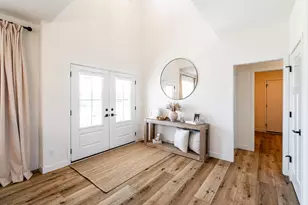 7852 W Preserve Parkway, Mequon, WI 53097 - Photo 2