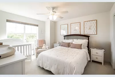 7852 W Preserve Pkwy, Mequon, WI 53097 - Photo 12