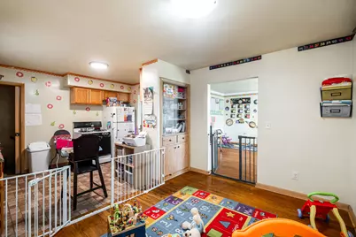 4861 N 66th St, Milwaukee, WI 53218 - Photo 8