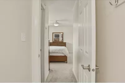 5800  Eagle Point Dr, Racine, WI 53406 - Photo 26