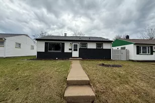 6725 W Verona Ct, Milwaukee, WI 53219 - Photo 18