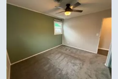 6725 W Verona Ct, Milwaukee, WI 53219 - Photo 28