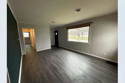 6725 W Verona Ct, Milwaukee, WI 53219 - Photo 10