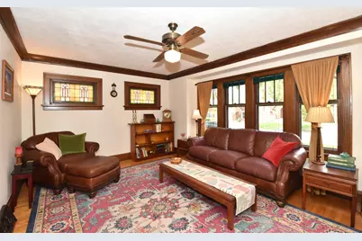 2217 N 71st St, Wauwatosa, WI 53213 - Photo 14