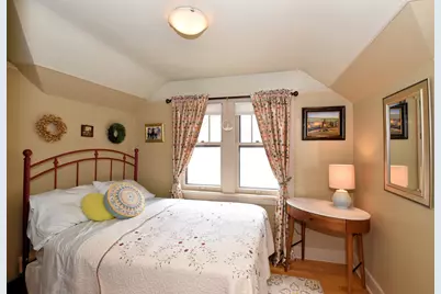 2217 N 71st St, Wauwatosa, WI 53213 - Photo 32