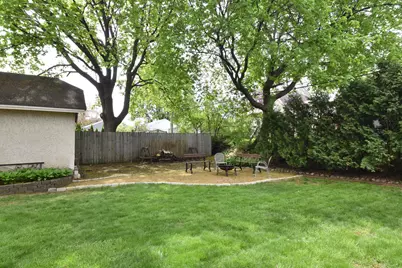 2217 N 71st St, Wauwatosa, WI 53213 - Photo 8