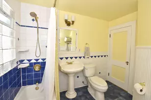 2217 N 71st St, Wauwatosa, WI 53213 - Photo 34