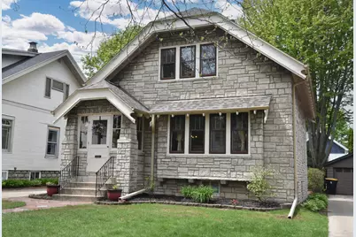 2217 N 71st St, Wauwatosa, WI 53213 - Photo 2