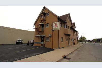 8101 W Greenfield Ave, West Allis, WI 53214 - Photo 22