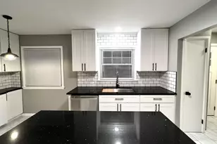 4427 N 77th St, Milwaukee, WI 53218 - Photo 20