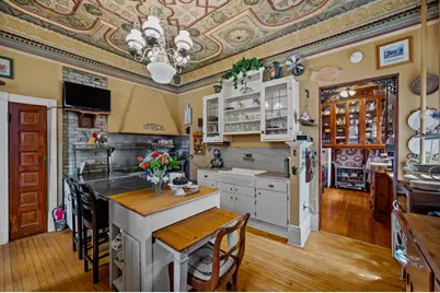 3209 W Wells St, Milwaukee, WI 53208 - Photo 10