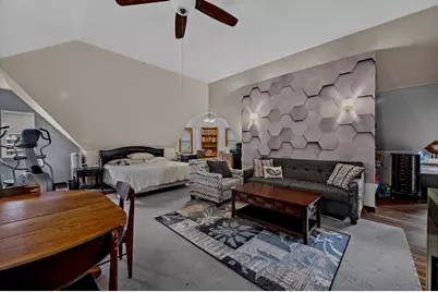 3209 W Wells St, Milwaukee, WI 53208 - Photo 24