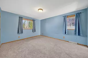 914 Hawthorne Dr, Howards Grove, WI 53083 - Photo 18