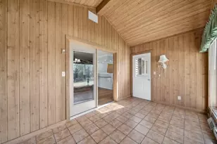 914 Hawthorne Dr, Howards Grove, WI 53083 - Photo 28